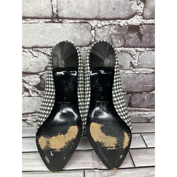 Vintage 80's BRUNO MAGLI Black White Pattern Cap Toe Heels Women Sz 6B US/36.5EU - Picture 16 of 16